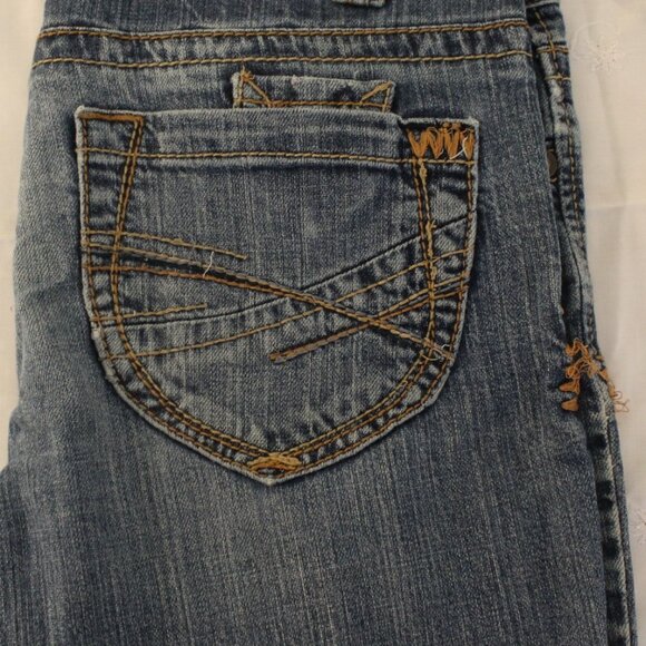 Jeans -021 - Picture 4 of 4